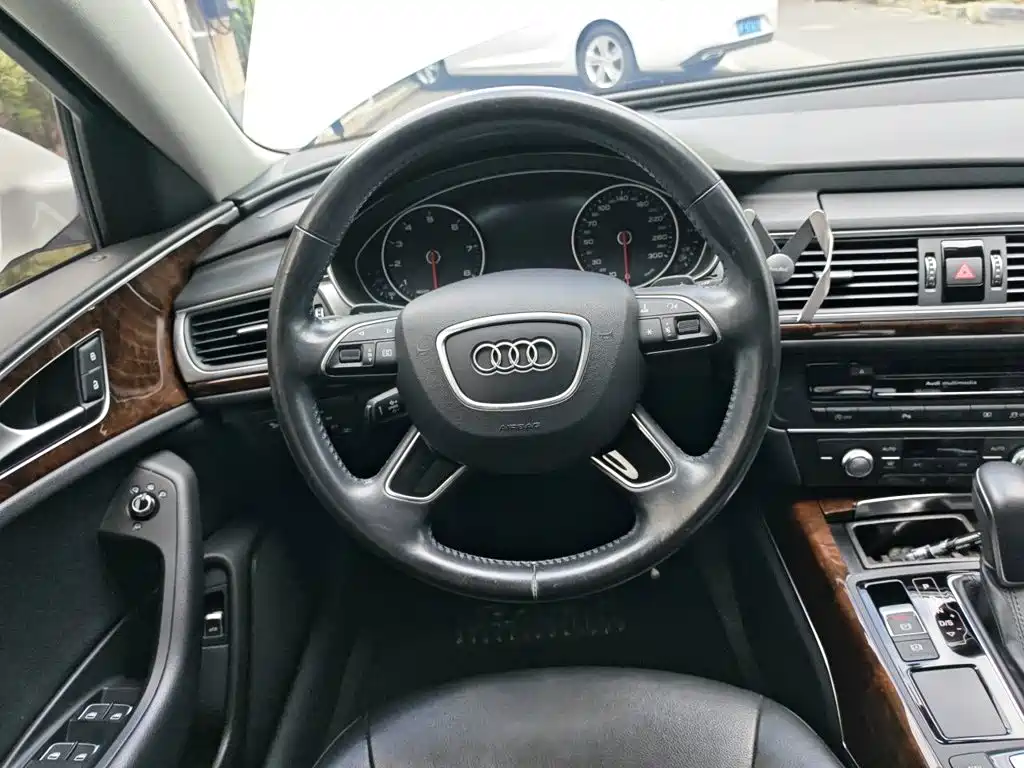Audi A6L — миниатюра 7