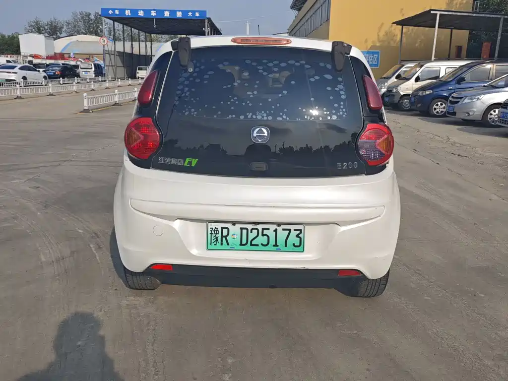 JMEV E200L 2016 E200