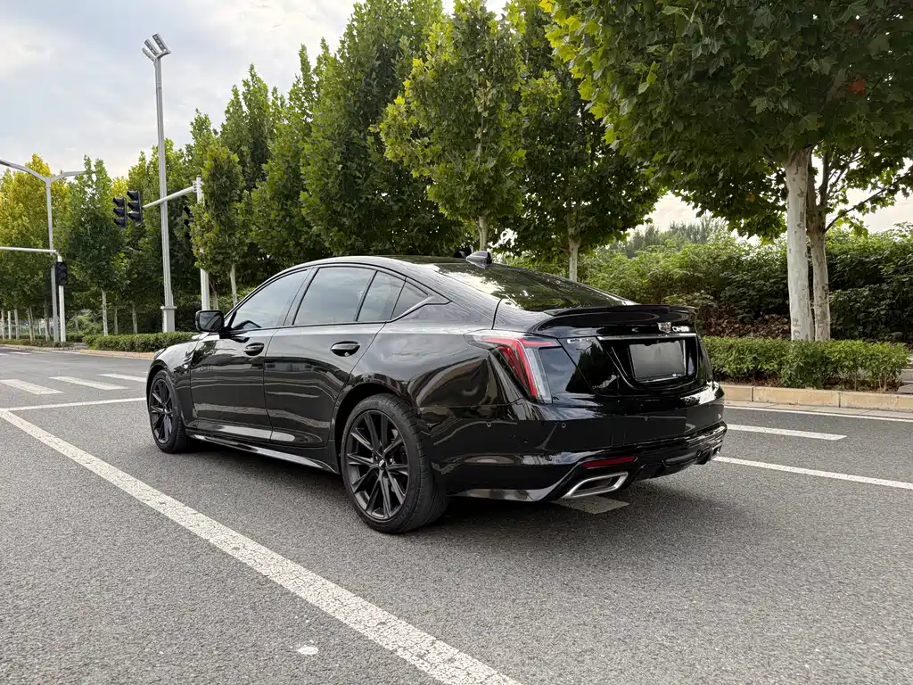 Cadillac CT5 — миниатюра 8