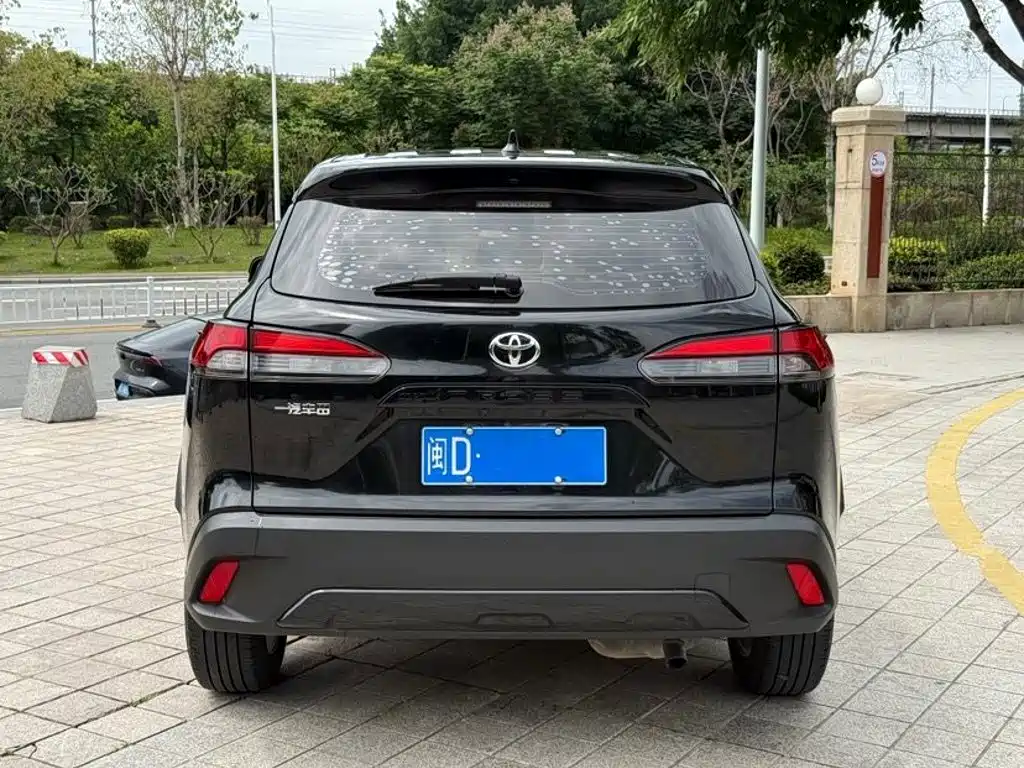 Toyota Corolla Cross — миниатюра 5