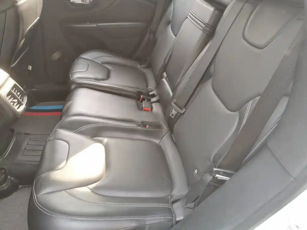 Jeep Cherokee — миниатюра 17