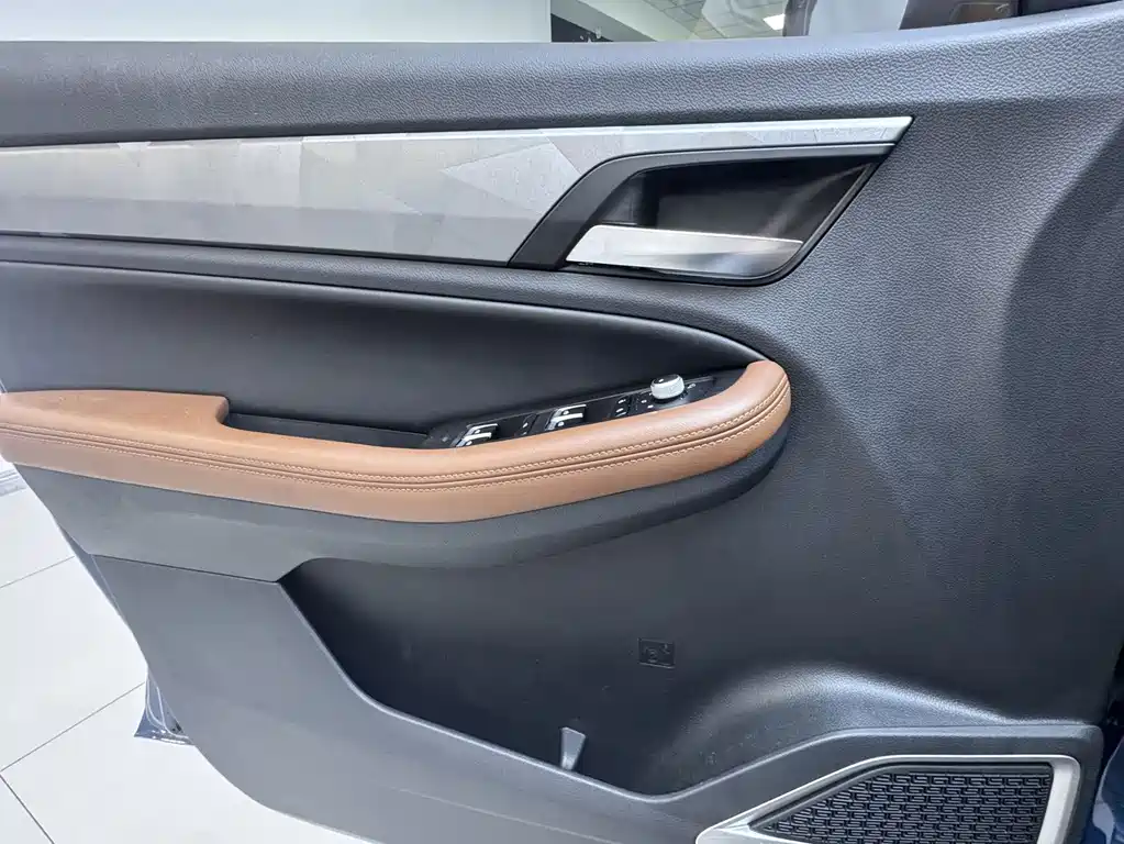 Geely Vision X6 — миниатюра 17