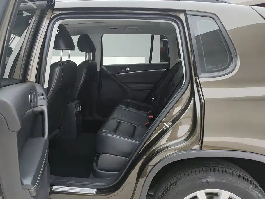 Volkswagen Tiguan — миниатюра 11