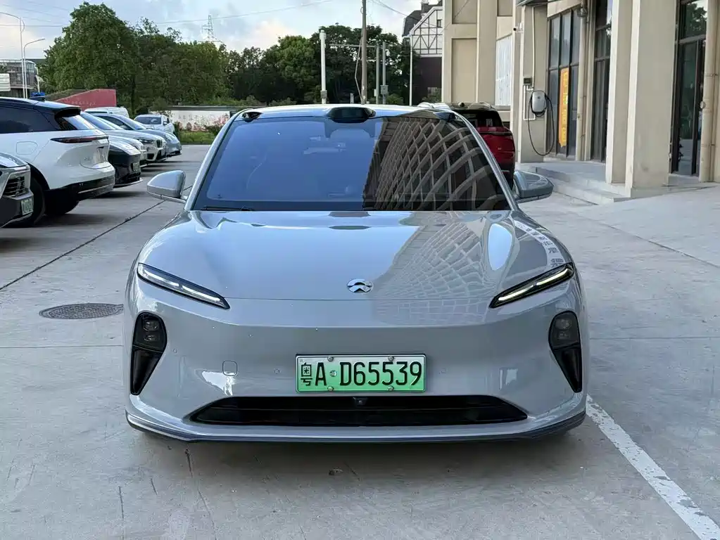 NIO ET5T — миниатюра 2