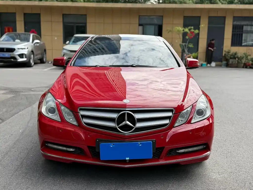 Mercedes-Benz E-Class (Import) — миниатюра 2
