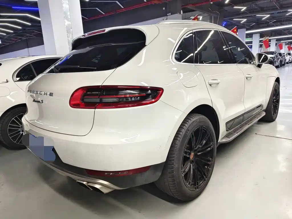 Porsche Macan — миниатюра 16