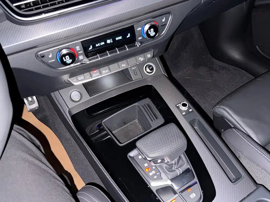 Audi Q5L — миниатюра 47