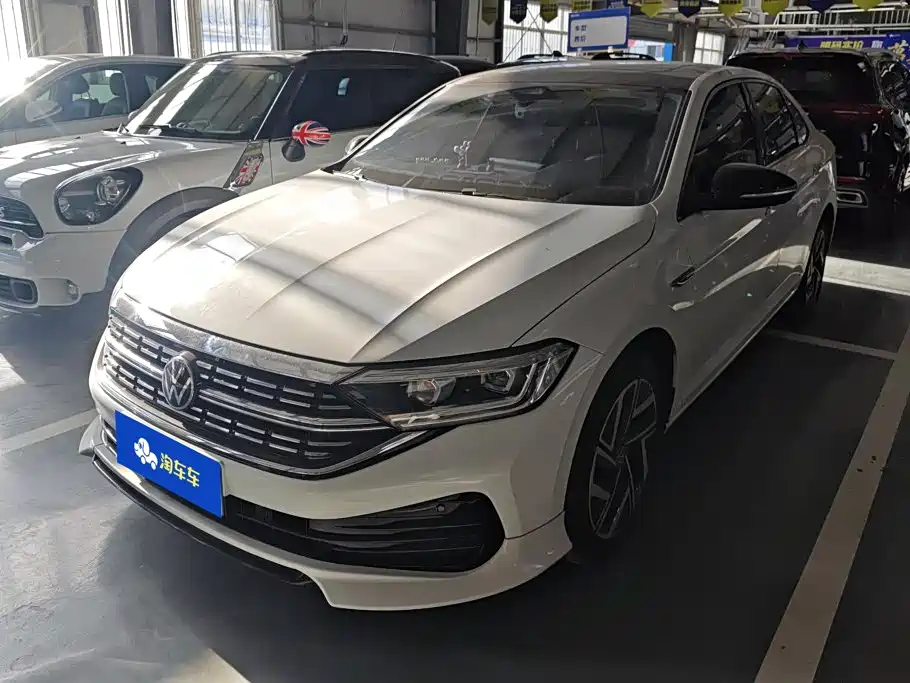Volkswagen Sagitar