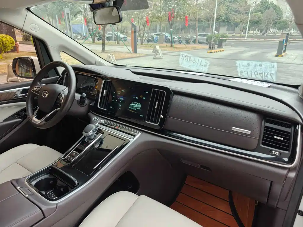 GAC M8 2021 390T Luxury