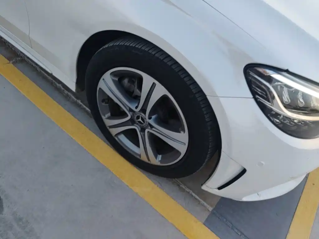Mercedes-Benz C-Class — миниатюра 12