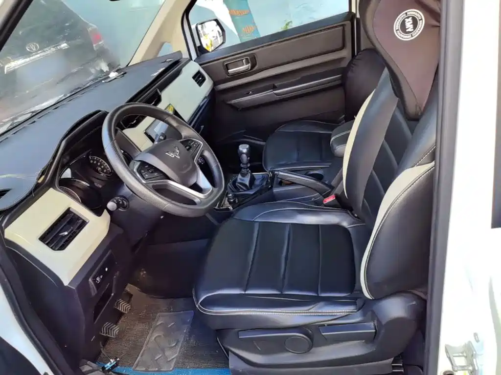 Wuling Hongguang PLUS — миниатюра 15
