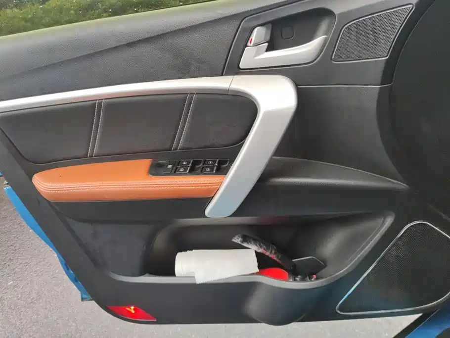 Geely Emgrand — миниатюра 7