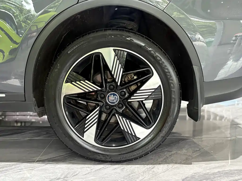 BYD Tang New Energy — миниатюра 26
