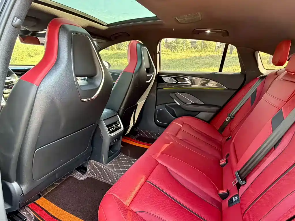 Hongqi Hongqi H6 — миниатюра 6