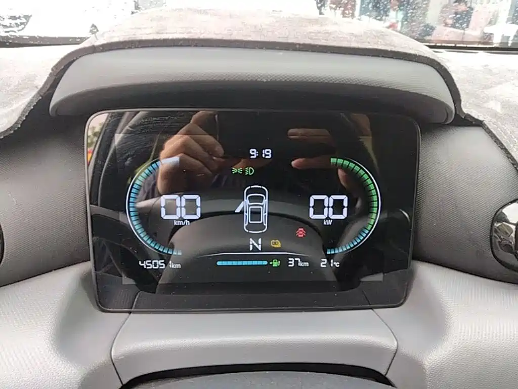 Leapmotor Leapmotor T03 — миниатюра 12