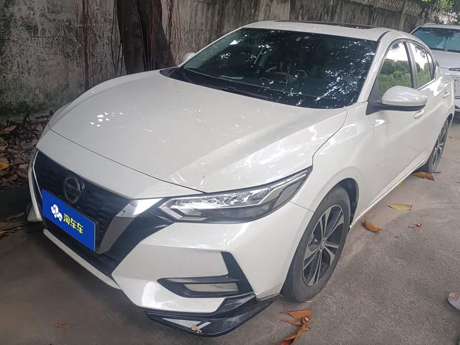 Nissan Sylphy 1.6 л 2022 г. Белый, пробег 20000 км