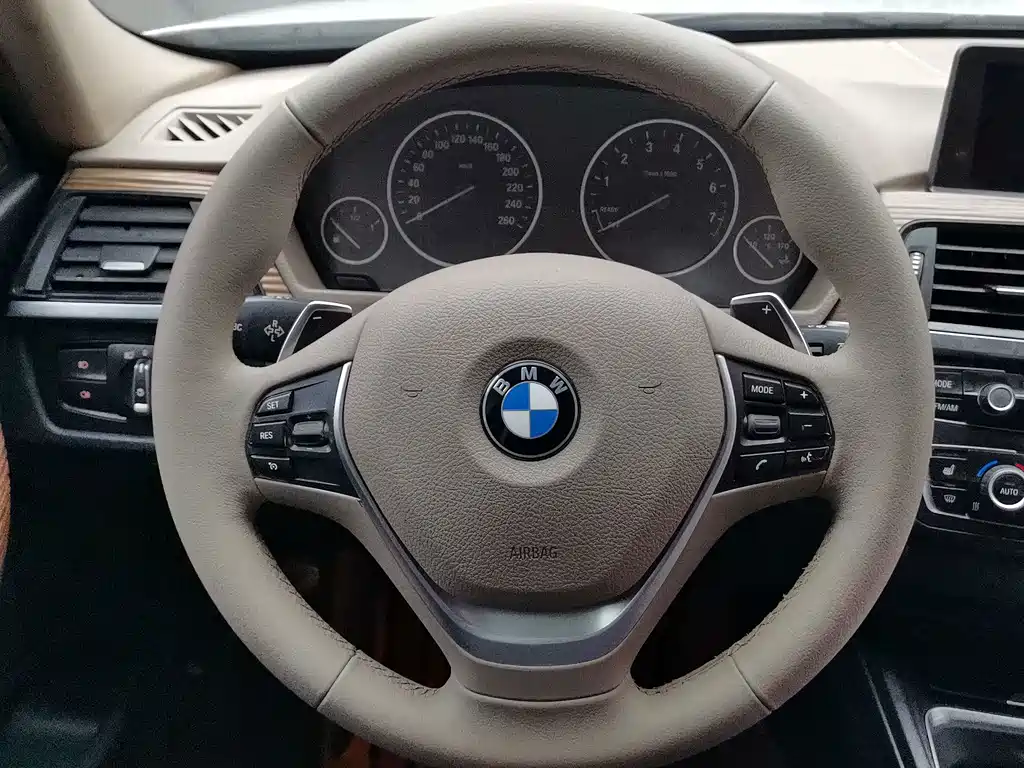 BMW 3 Series — миниатюра 15