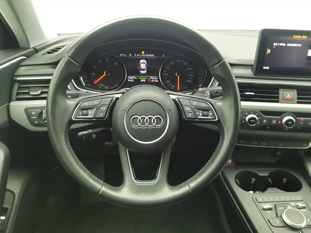 Audi A4L — миниатюра 11