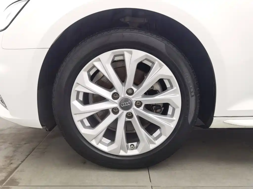 Audi A4L — миниатюра 17
