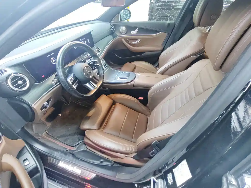 Mercedes-Benz E-Class — миниатюра 6
