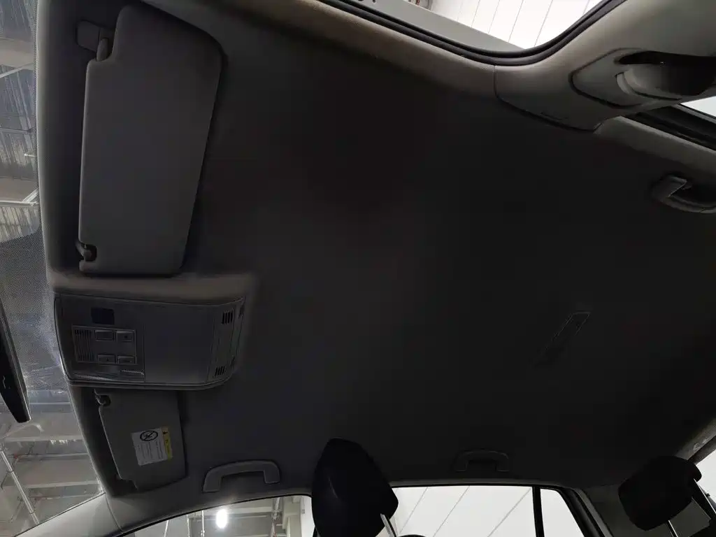 Volkswagen Golf — миниатюра 14