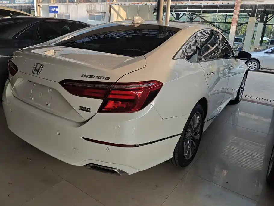 Honda Inspire — миниатюра 3