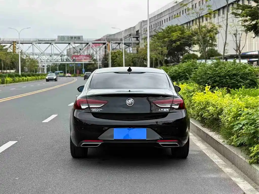 Buick Regal — миниатюра 3