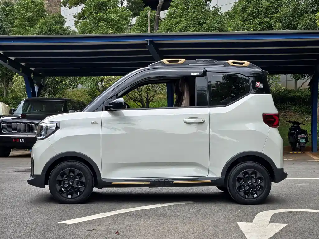 Wuling MINIEV — миниатюра 3