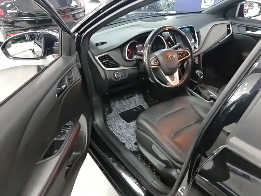 Chevrolet Monza — миниатюра 16