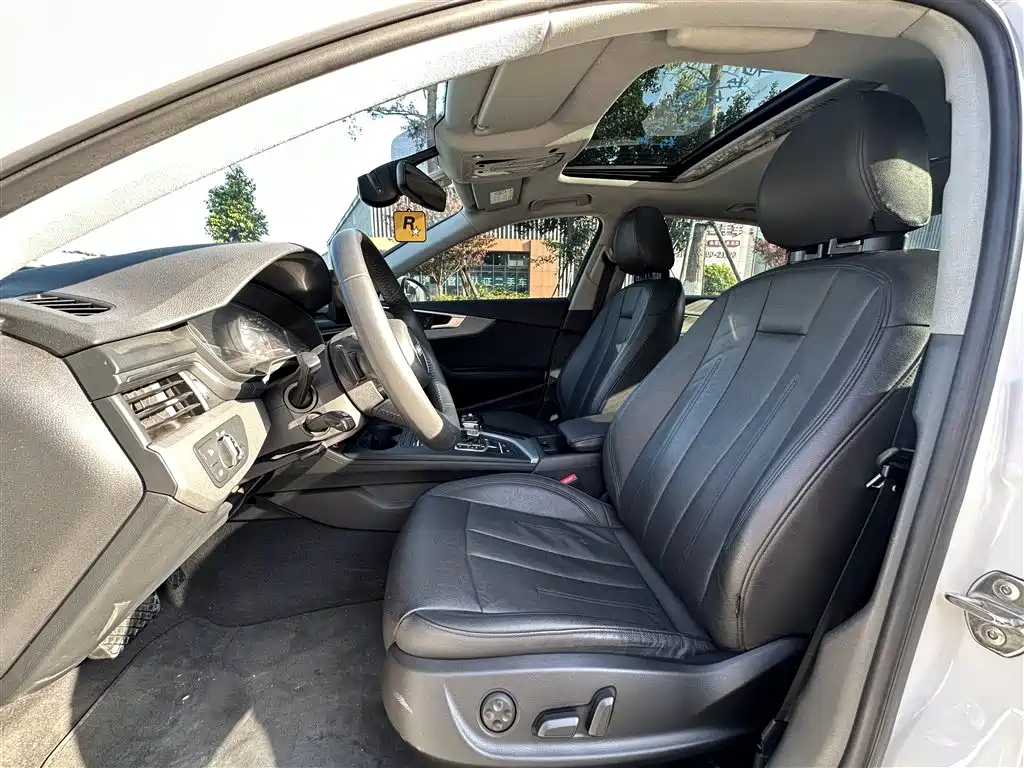 Audi A4L 2018 30 40 TFSI
