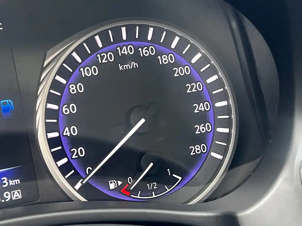 Infiniti Q50L 2.0T Luxury Sport Edition, фото 41