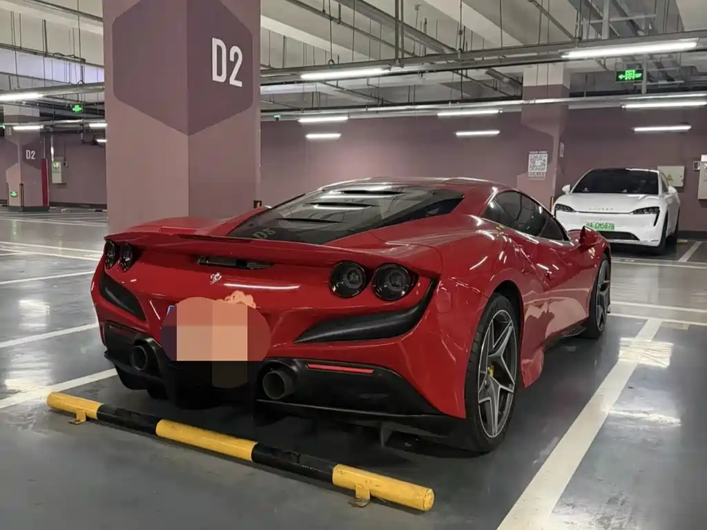 Ferrari F8 — миниатюра 5