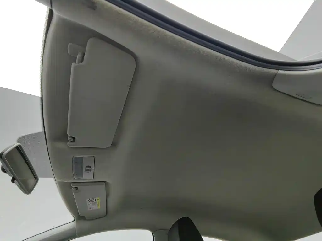 Volkswagen Jetta — миниатюра 14