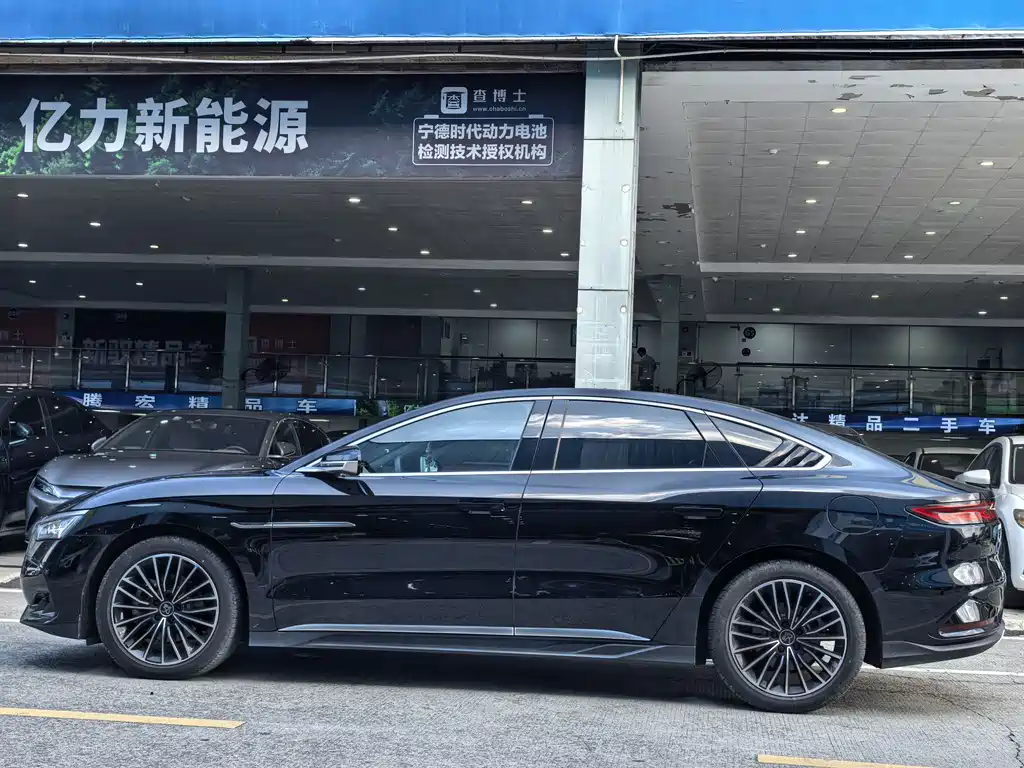 BYD Han — миниатюра 13