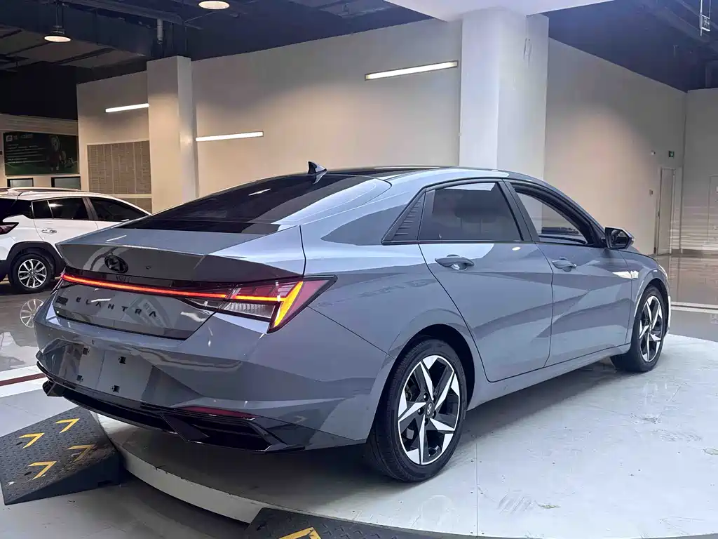 Hyundai Elantra 2022 1.5L CVT GLX Elite