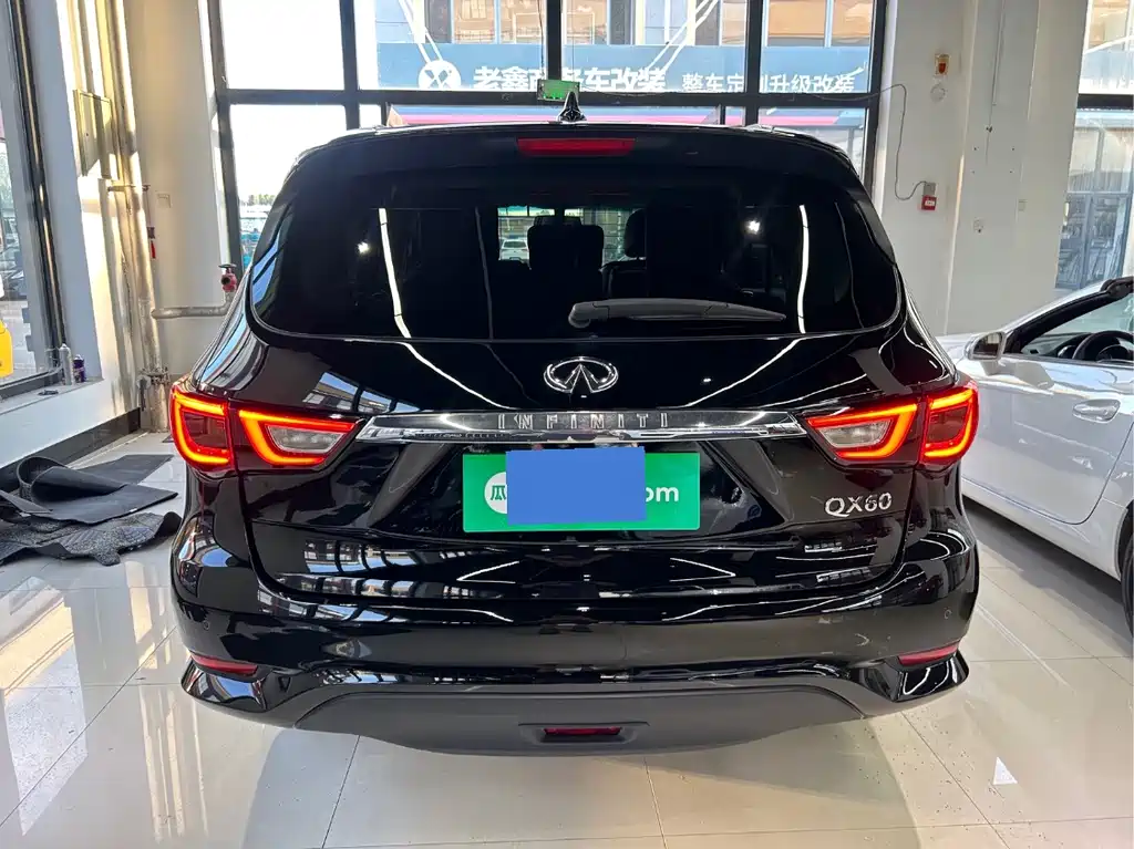 Infiniti QX60 (Import) — миниатюра 6