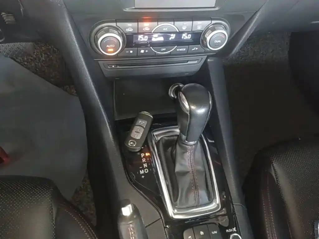 Mazda 3 Axela — миниатюра 14