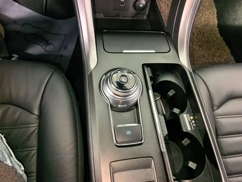 Ford Mondeo — миниатюра 14