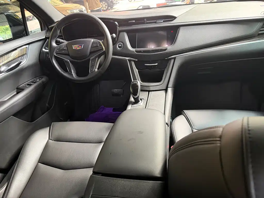 Cadillac XT5 — миниатюра 10