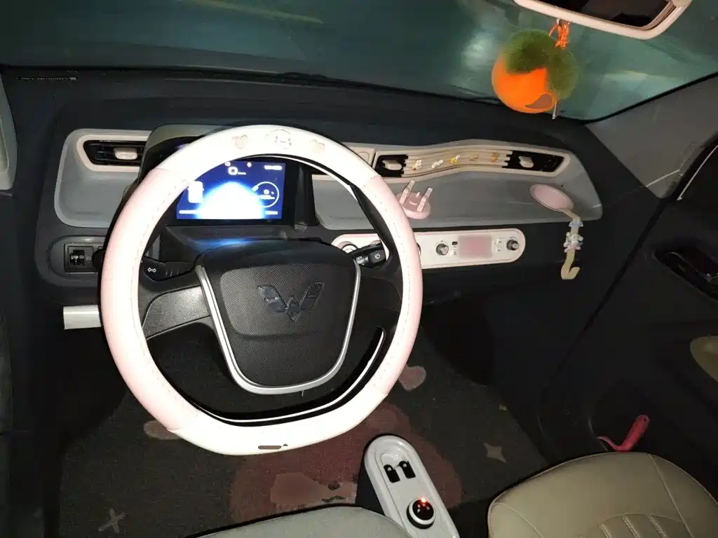 Wuling MINIEV — миниатюра 5