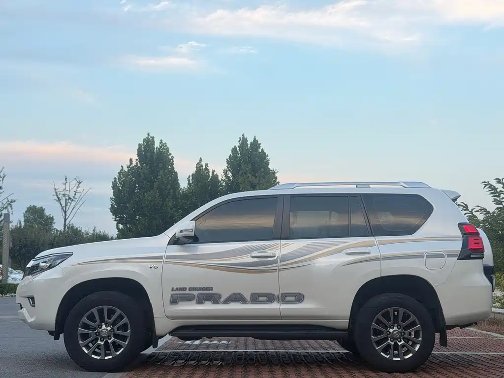 Toyota Prado (Import) — миниатюра 3