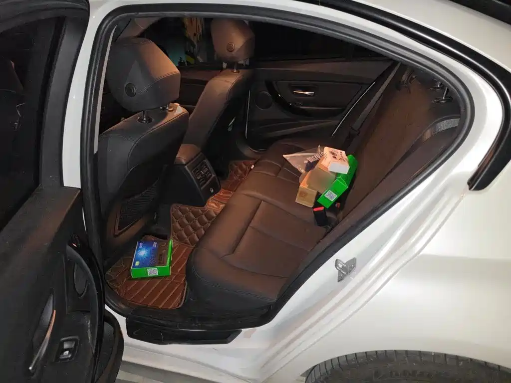 BMW 3 Series — миниатюра 13