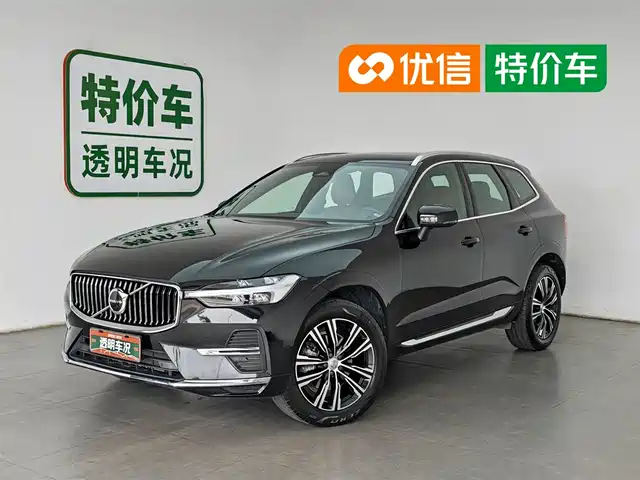 Volvo XC 60 2022 B 5 4 WD — фото 1