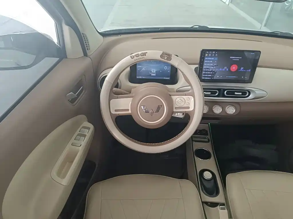Wuling MINIEV — миниатюра 11