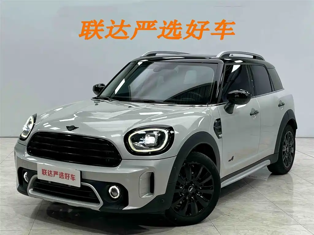 MINI COUNTRYMAN 2023款 1.5T COOPER ALL4 鉴赏家