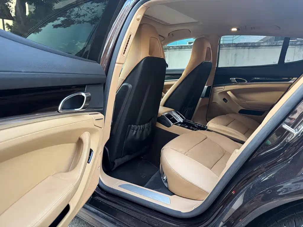 Porsche Panamera — миниатюра 12