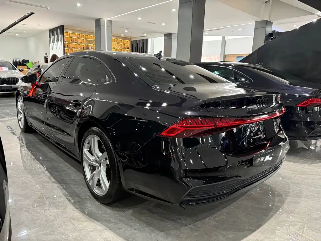 Audi A7L — миниатюра 10