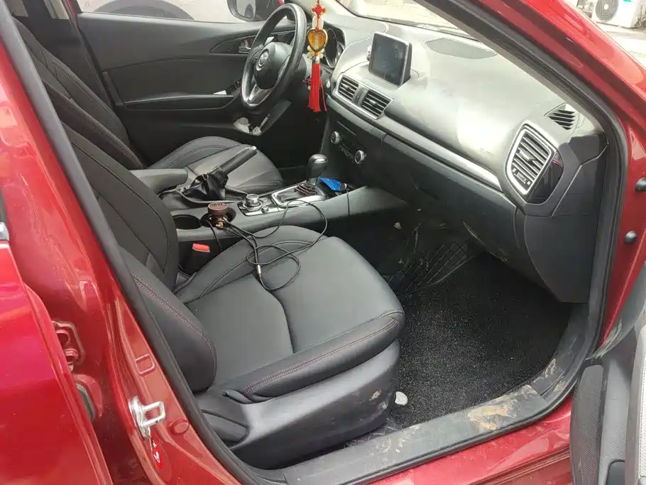 Mazda 3 Axela — миниатюра 8
