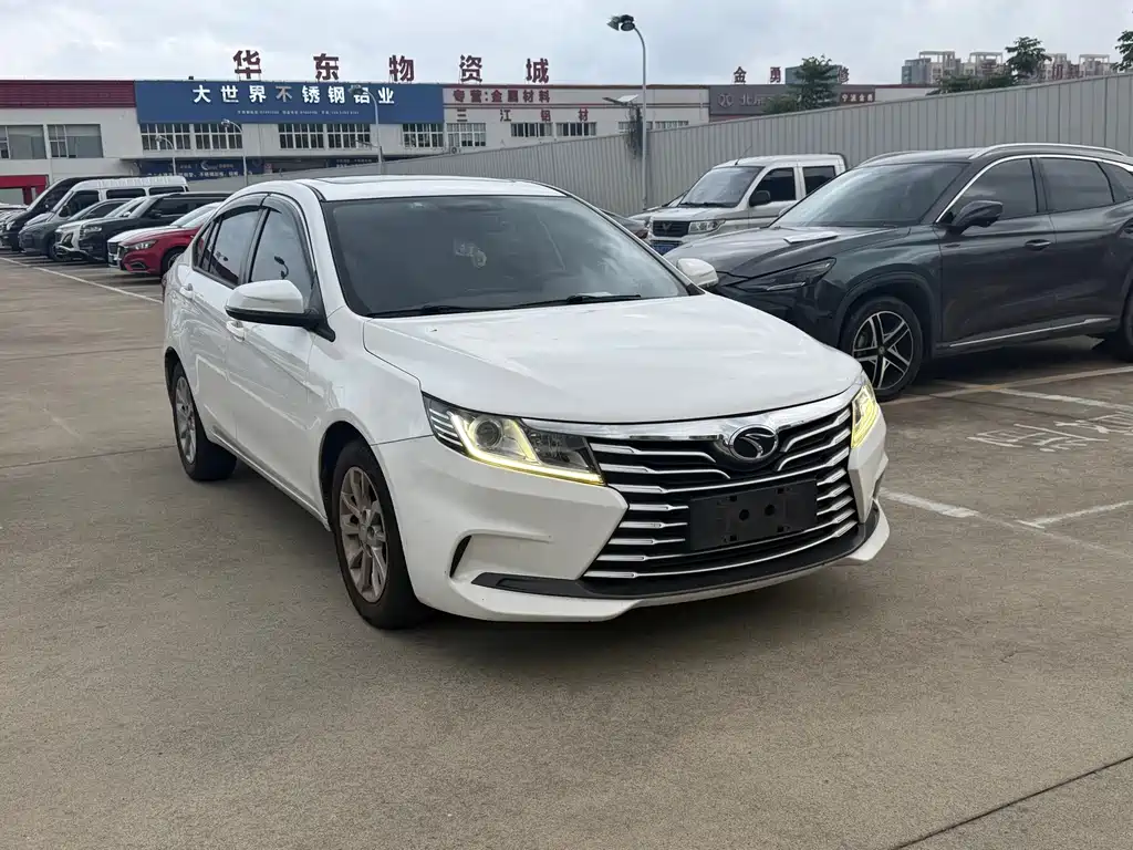 Soueast A5 Yiwu — миниатюра 3