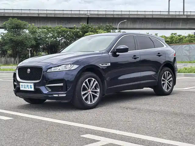 Jaguar F-PACE 2018 2.0 T 4 WDR-Sport — фото 1